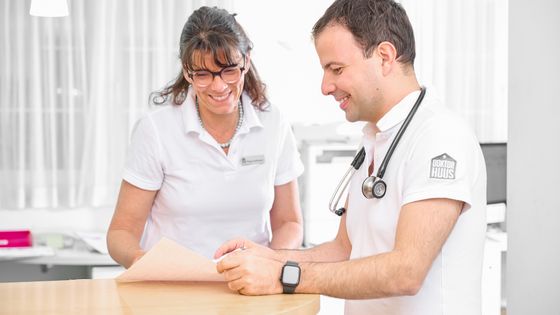 Doktorhuus Praxis Neuenhof 3